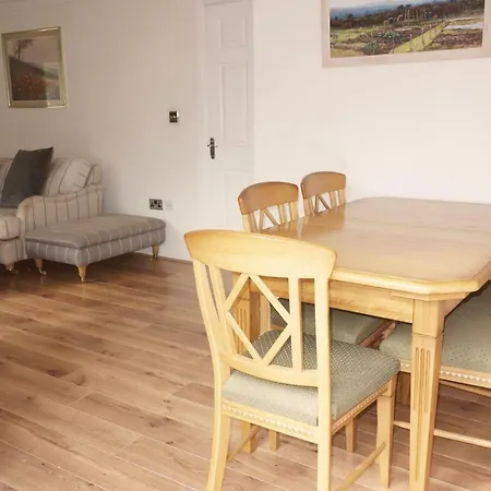 'Spirit Of Avalon' Four Bedrooms, 500 Metres To Town Centre Glastonbury Exterior photo