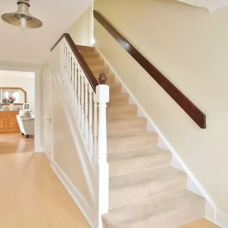 'Spirit Of Avalon' Four Bedrooms, 500 Metres To Town Centre Glastonbury Exterior photo