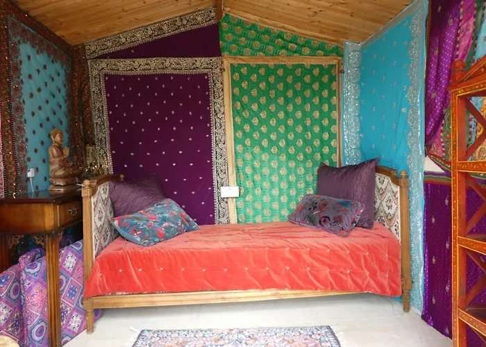 \'Spirit Of Avalon\' Four Bedrooms, 500 Metres To Town Centre